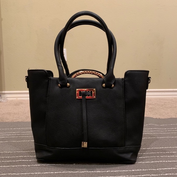 Handbags - Black | Gold | Faux Leather | Bucket Tote